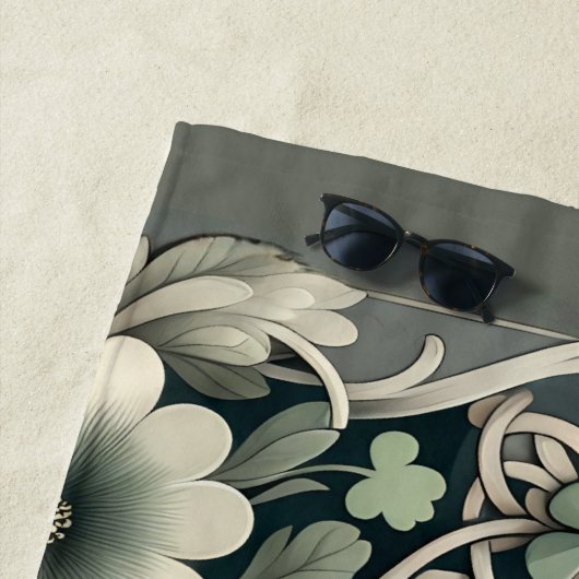 Celtic Clover Floral Charm ビーチタオル (インサイチュ)