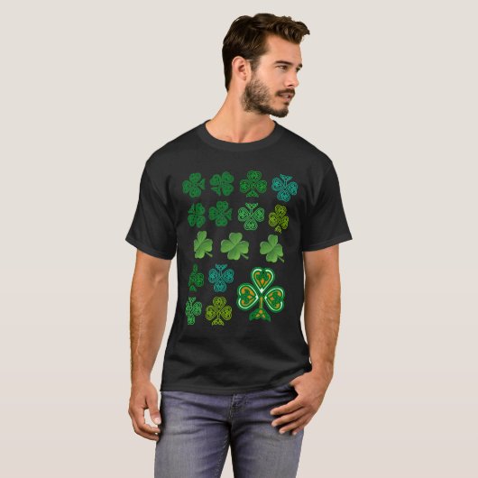 Celtic Knot Shamrocks Clover St. Patricks Day  Tシャツ (正面フル)