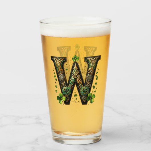 Celtic Monogram Pint Glass タンブラーグラス (ドリンク正面)
