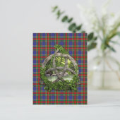 Celtic Trinity Knot And Clan MacBeth Tartan ポストカード (スタンド正面)