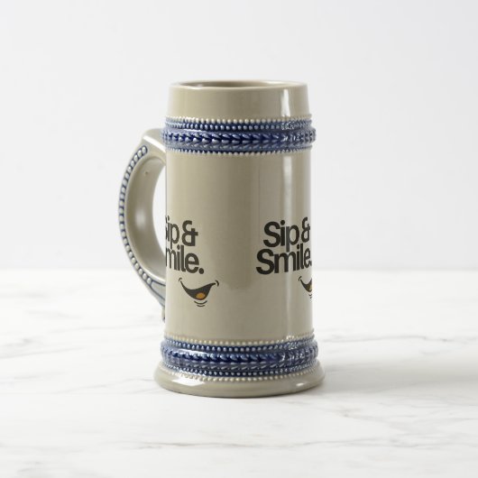 Ceramic Beer Stein – Sip & Smile Motivational Mug ビールジョッキ (正面左)