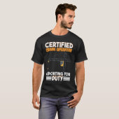 Certified Crane Operator reporting for duty Constr Tシャツ (正面フル)