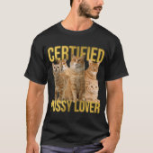Certified Pussy Lover Wordplay Pun Parody Viral M Tシャツ (正面)