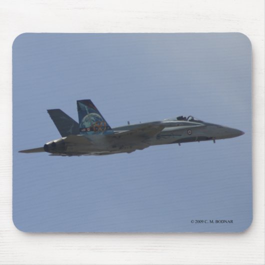 CF-18スズメバチ第50記念日 マウスパッド (正面)