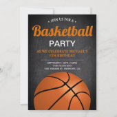 Chalkboardスポーツキッズバスケットボールバースデーパーティー 招待状 (正面)