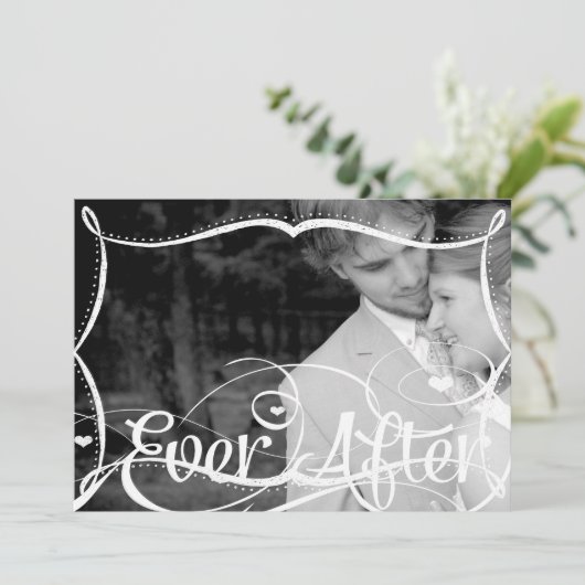 Chalkboardタイポグラフィあなたの写真の結婚式の招待 招待状 (スタンド正面)