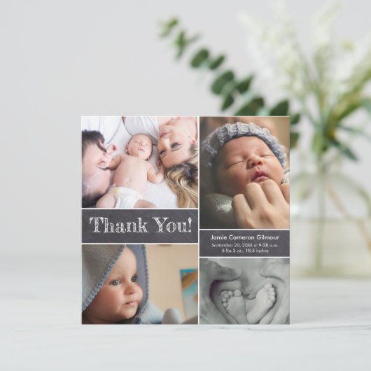 Chalkboardフォトコラージュ男の赤ちゃんシャワーサンキュー サンキューカード (スタンド正面)