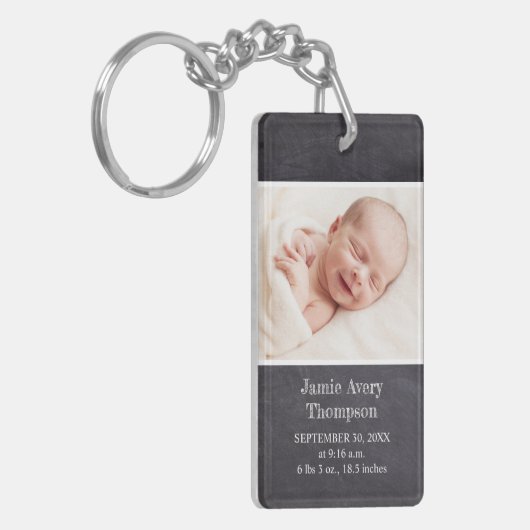 Chalkboard Baby Photo Birth Stats Personalized キーホルダー (正面左)