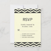 Chalkboard RSVP上の黄色いシェブロン 出欠カード (裏面)