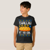 Challah At Ya Girl Jewish Hanukkah Fun Tシャツ (正面フル)