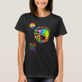 Chamaleon Watercolor Pride  Vibrant Rainbow Design Tシャツ (正面)