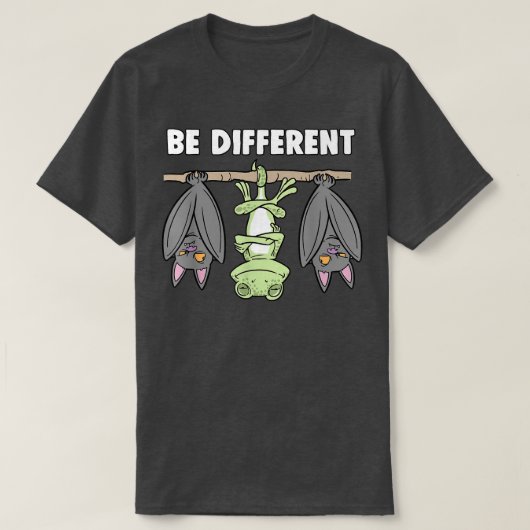 Chameleon Bat Fairytale Be Different Tシャツ (デザイン正面)