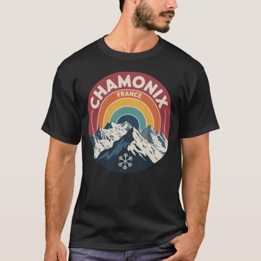 Chamonix France Retro Mountain Sunset Tシャツ (正面)