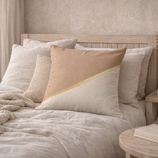 Champagne Sand Split Throw Pillow クッション