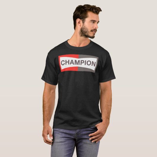 Champion Brad Pitt  Essential T-Shirt Tシャツ (正面フル)