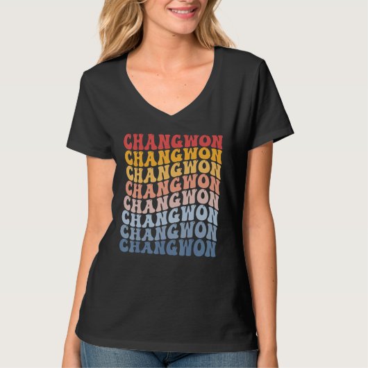 Changwon City Groovy Retro Tシャツ (正面)