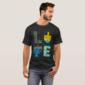 Chanukah Menorah Dreidel Icons Hanukkah Love Celeb Tシャツ (正面フル)