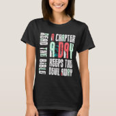 Chapter A Day Keep The Devil Away-Funny Christian Tシャツ (正面)