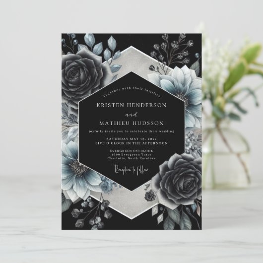 Charcoal Floral Gothic Romance Wedding 招待状 (スタンド正面)