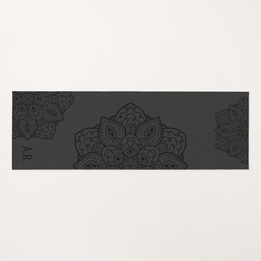 Charcoal Gray Decorative Mandala With Initials ヨガマット (正面(横))