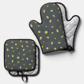 Charcoal Gray Winter Cosmos Floral Pattern 鍋つかみ&鍋敷きセット (正面/裏面)