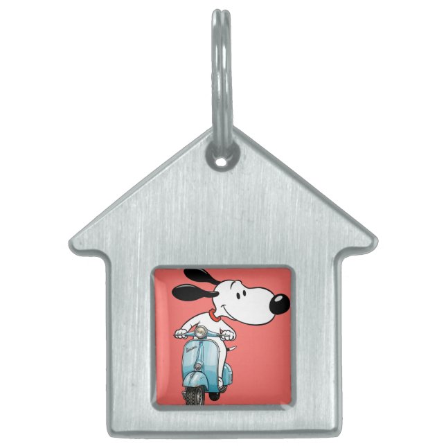 Charlie on a Scooter, by Natasha Us   ペットネームタグ (正面)