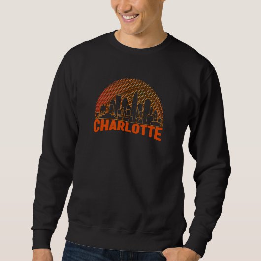 Charlotte Basketball Skyline Cityscape Retro Vinta スウェットシャツ (正面)