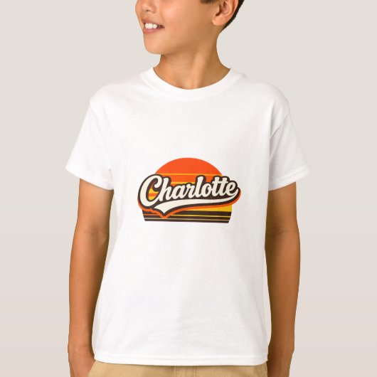 Charlotte Retro Sunset Personalized Name Design Tシャツ (正面)