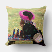 Charm and Tradition: Souvenir Merchant クッション (正面)