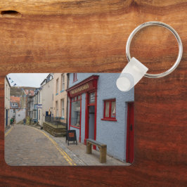 Charming Cobbled Street in Staithes Village キーホルダー