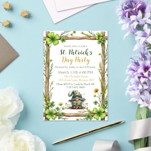 Charming Spring Clover & Gnome  アクリル招待状 (インサイチュ (ウェディング))
