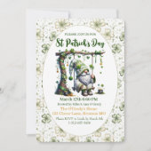 Charming St. Patrick’s Day Gnome and Clovers 招待状 (正面)