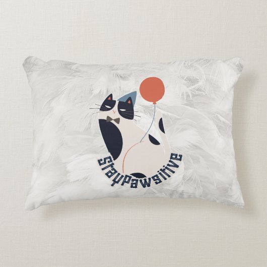 Charming Tuxedo Cat Stay Pawsitive Lumbar Accent P アクセントクッション (正面)