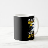 Chase Greatness Eagle Aim Higher Never Settle コーヒーマグカップ (正面右)