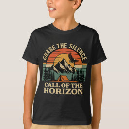 Chase the Silence - Call of the Horizon Adventure  Tシャツ