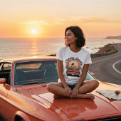 Chasing Sunsets Retro Car Aesthetic Tee Tシャツ