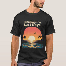Chasing The Last Ray – Sunset Dreamer Aesthetic Tシャツ
