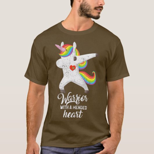 CHD Heart Awareness gift Unicorn Warrior Mended Tシャツ (正面)