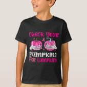 Check Your Pumpkins Breast Cancer Awareness Hallow Tシャツ (正面)
