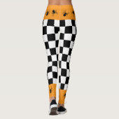 Checkered black white orange Halloween spiders レギンス (裏面)