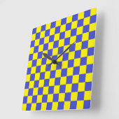 Checkered Blue and Yellow スクエア壁時計 (傾斜)