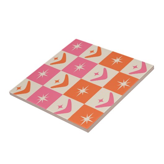 Checkered Mid Century Boomerangs pink and orange  タイル (側面)