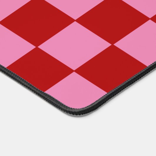 Checkered Red and Hot Pink  デスクマット (コーナー)