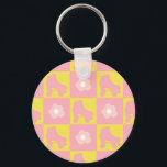 Checkered Roller Skates Quad Derby Skater Gift  Ke キーホルダー<br><div class="desc">Personalized checks in pink and yellow roller skates. Cool modern pastel yellow and pink quad roller skate pattern. Perfect roller skates art for roller derby babe, woman, girl. Lovable roller skates pattern design on home decor, mugs, wrapping paper, etc. Roller skates art illustration design gift for daughter, granddaughter, derby girl,...</div>