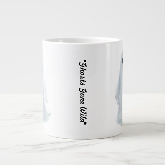 "Cheeky Ghost Glow" ジャンボコーヒーマグカップ (正面)