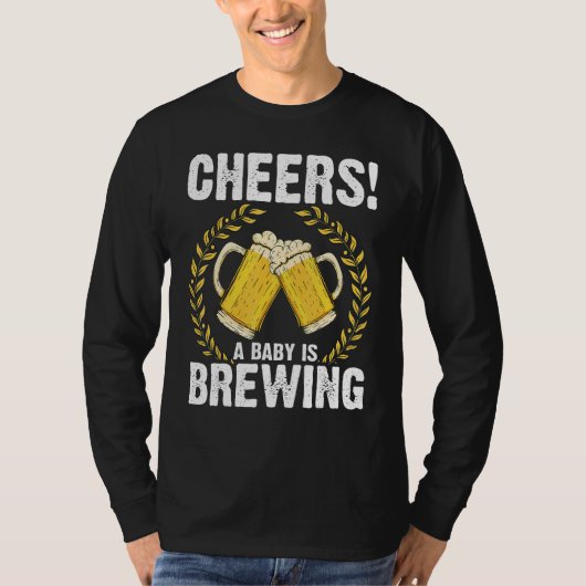 Cheers a baby is brewing Brewing Beer brewer  Baby Tシャツ (正面)