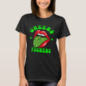 Cheers F ckers St Patricks Day Lips Beer Drinking  Tシャツ (正面)