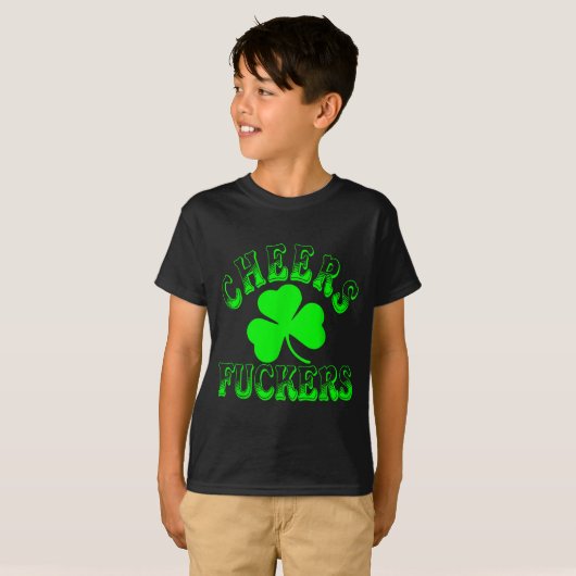 Cheers Forers Irish St Patricks Day Shamrock Tee  Tシャツ (正面フル)
