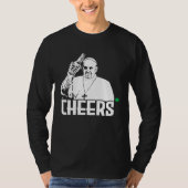 Cheers pope  St Patricks Day Pope Tシャツ (正面)