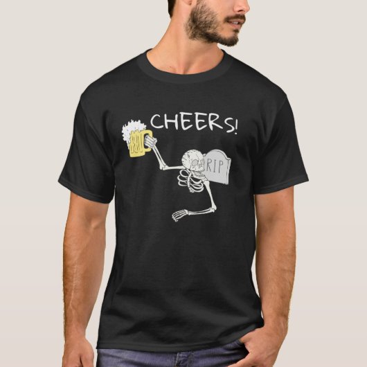 Cheers Skeleton St Patricks Day Octoberfest Beer D Tシャツ (正面)